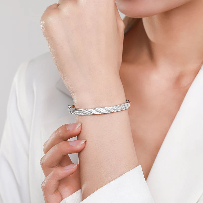 Classic Pavé Bangle