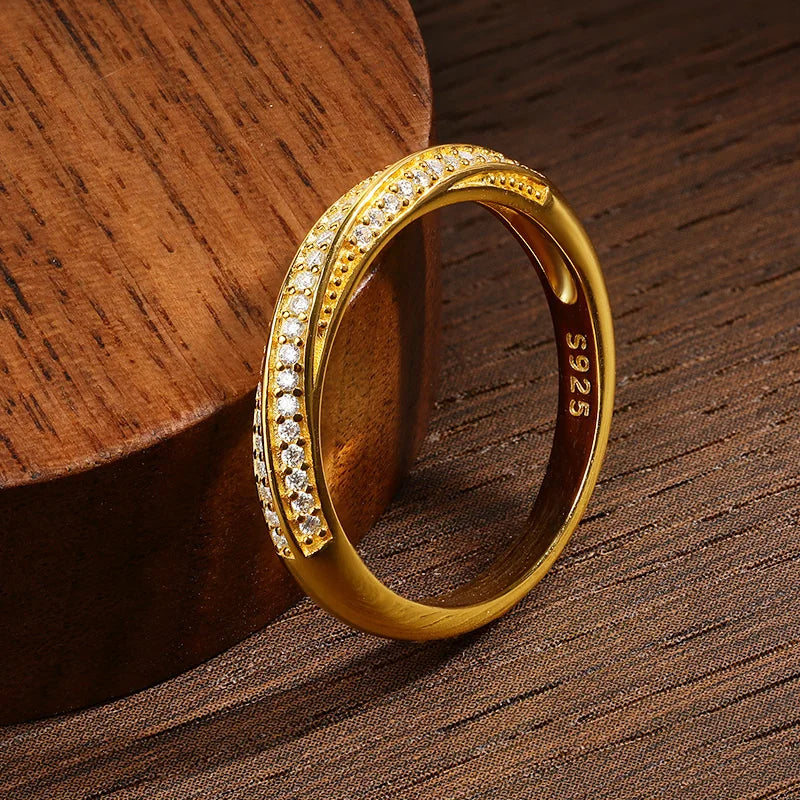 Half Twist Pavé Ring